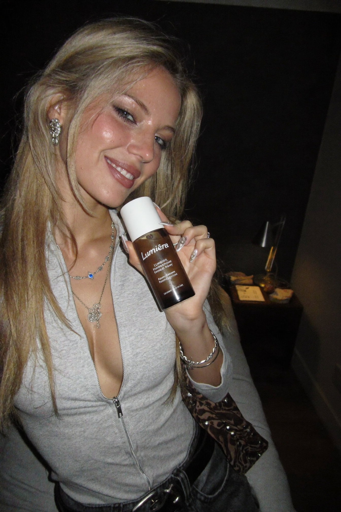 Contenu UGC IA premium pour Instagram et TikTok